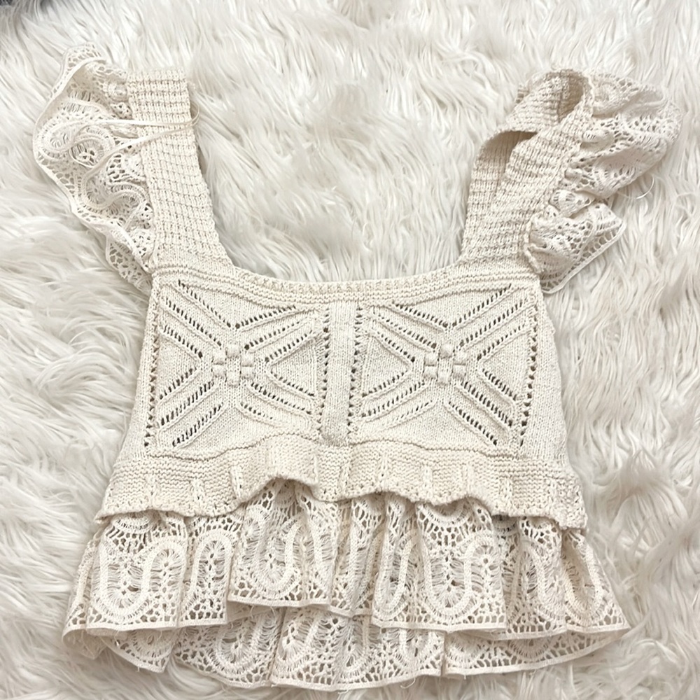 zara top size small!